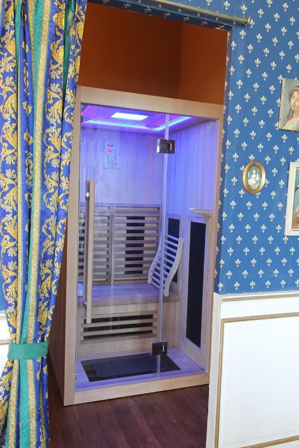 Bed & Breakfast Chateau Du Hallay
