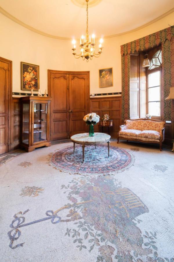 Chateau Du Hallay * Montaigu-Vendee