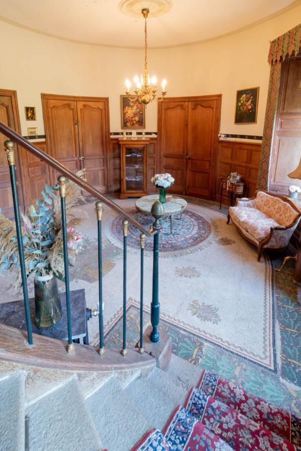 Chateau Du Hallay *