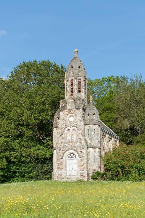 Chateau Du Hallay